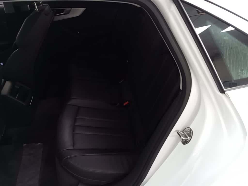Audi A4L, 2024 17