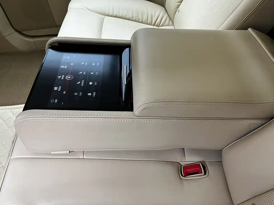 Hongqi Golden Sunflower National Ceremony