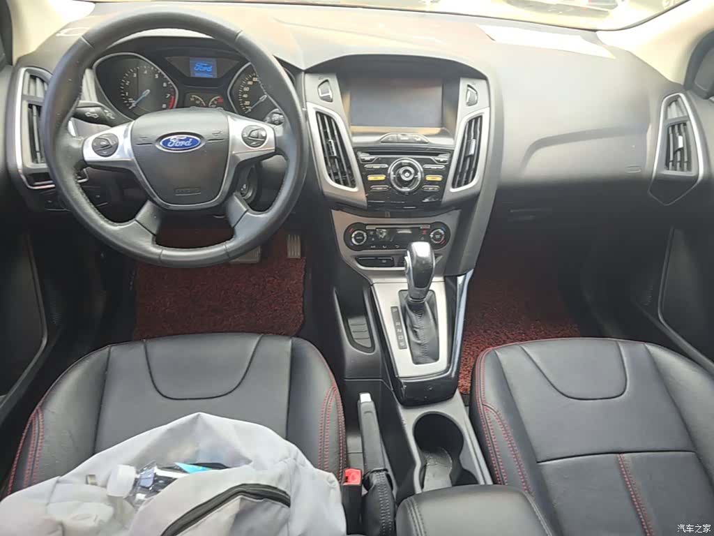 Ford Focus, 2015 10