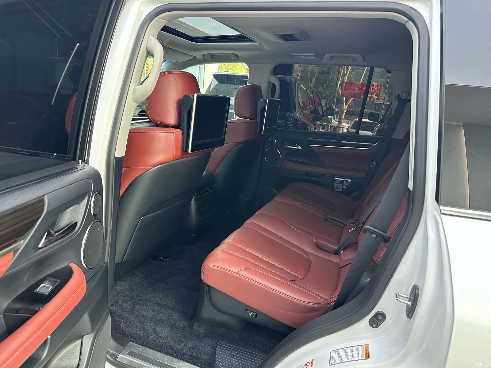 Lexus LX, 2017 все фото
