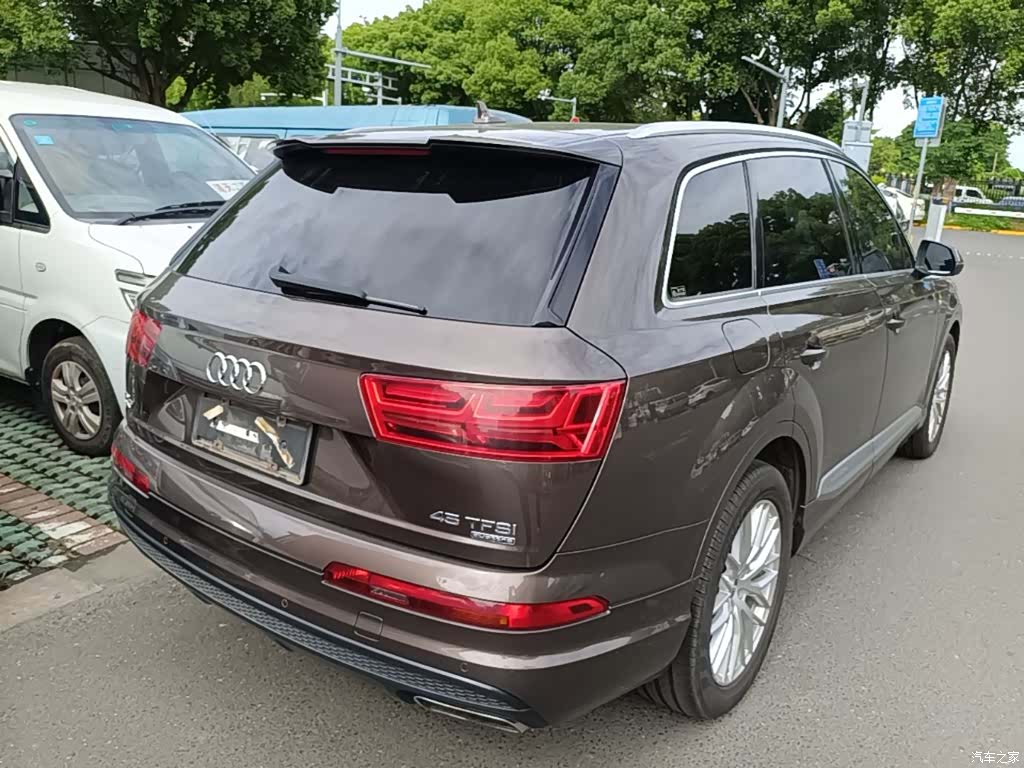 Audi Q7, 2016 все фото