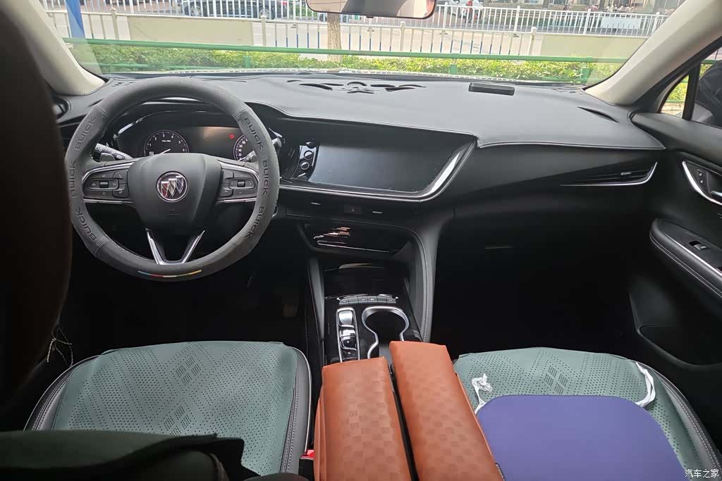 Buick Envision Plus, 2022 12