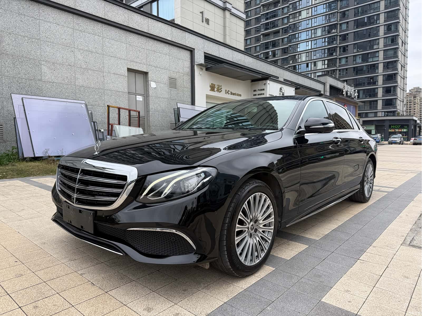 Mercedes-Benz E-Class, 2019 1