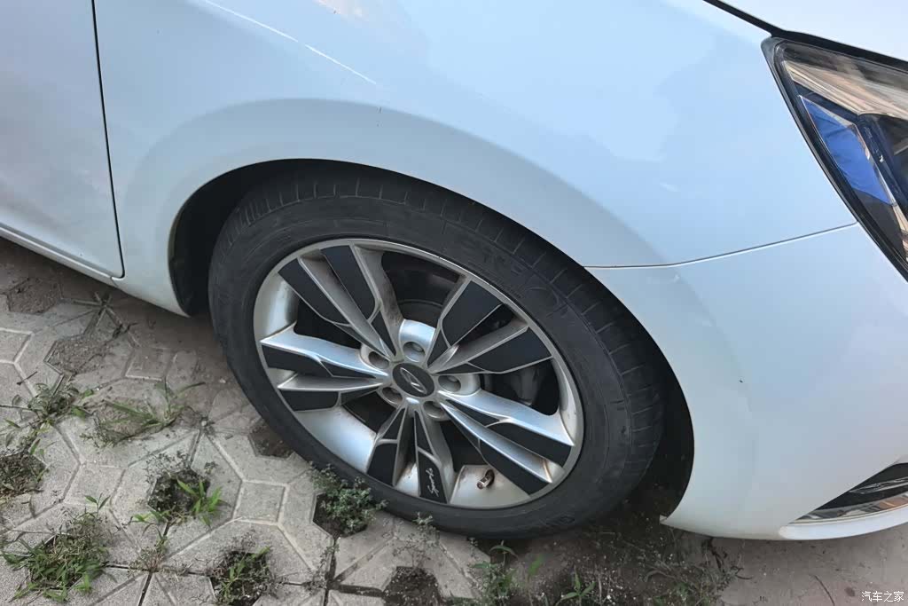 Chery 5, 2016 6