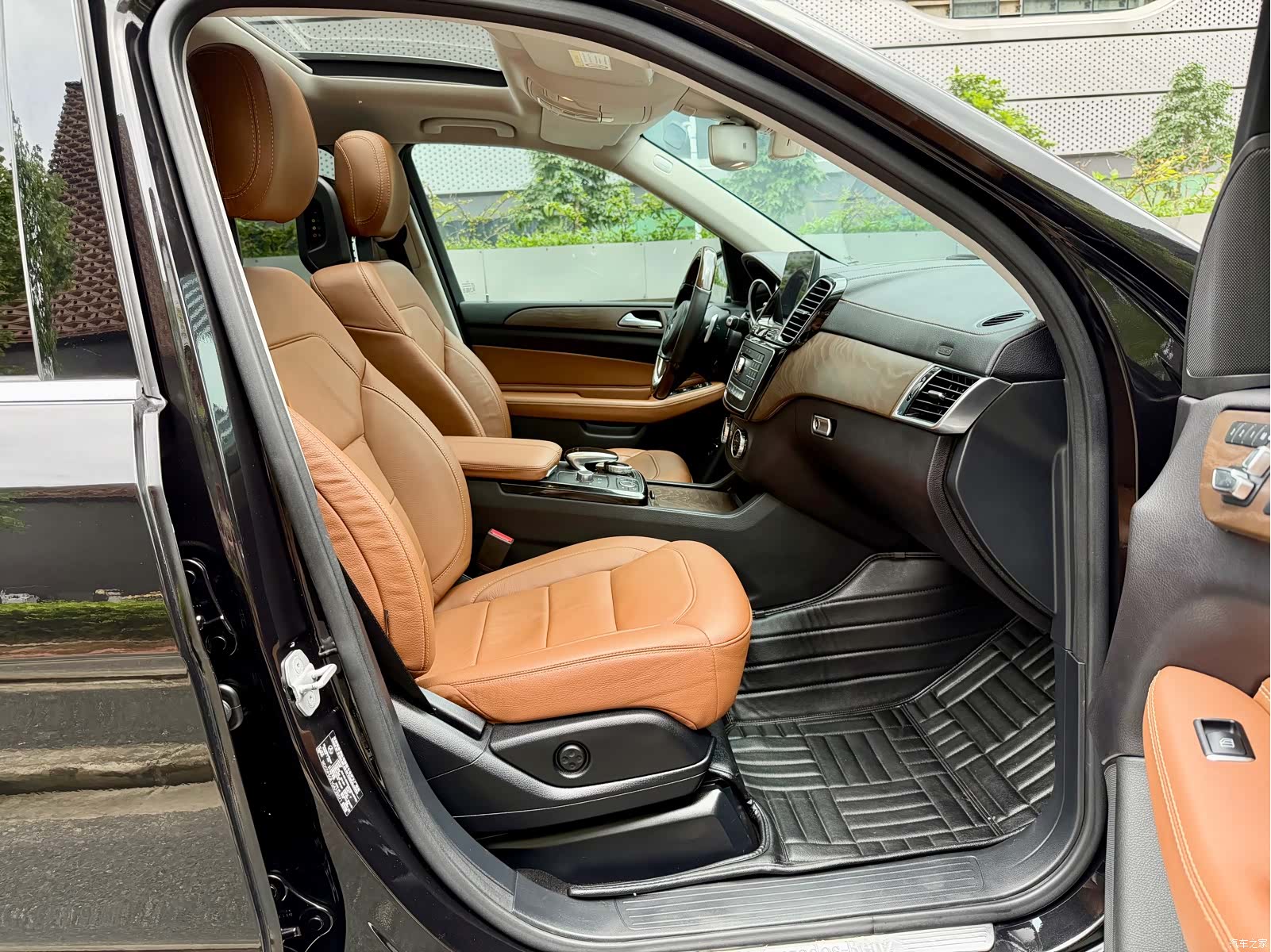 Mercedes-Benz GLS, 2016 19