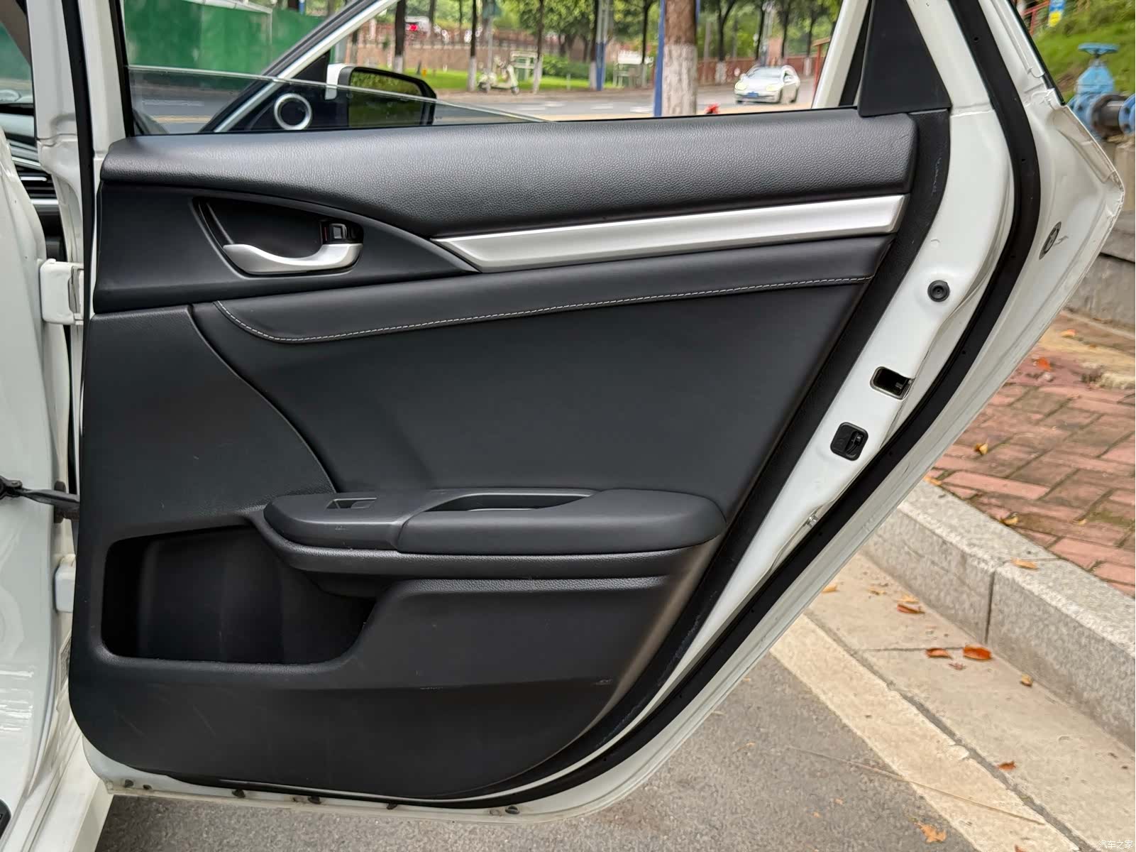Honda Civic, 2017 11