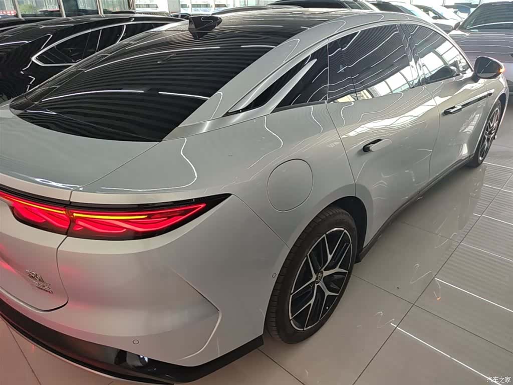 BYD Han, 2025 7