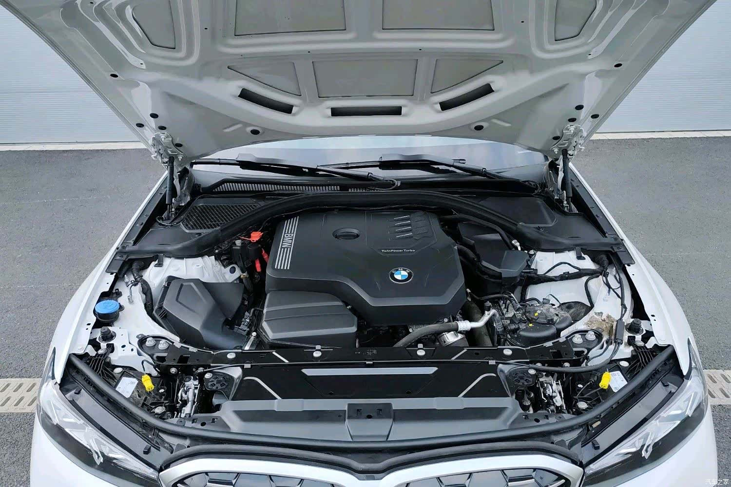 BMW 3 Series, 2025 13