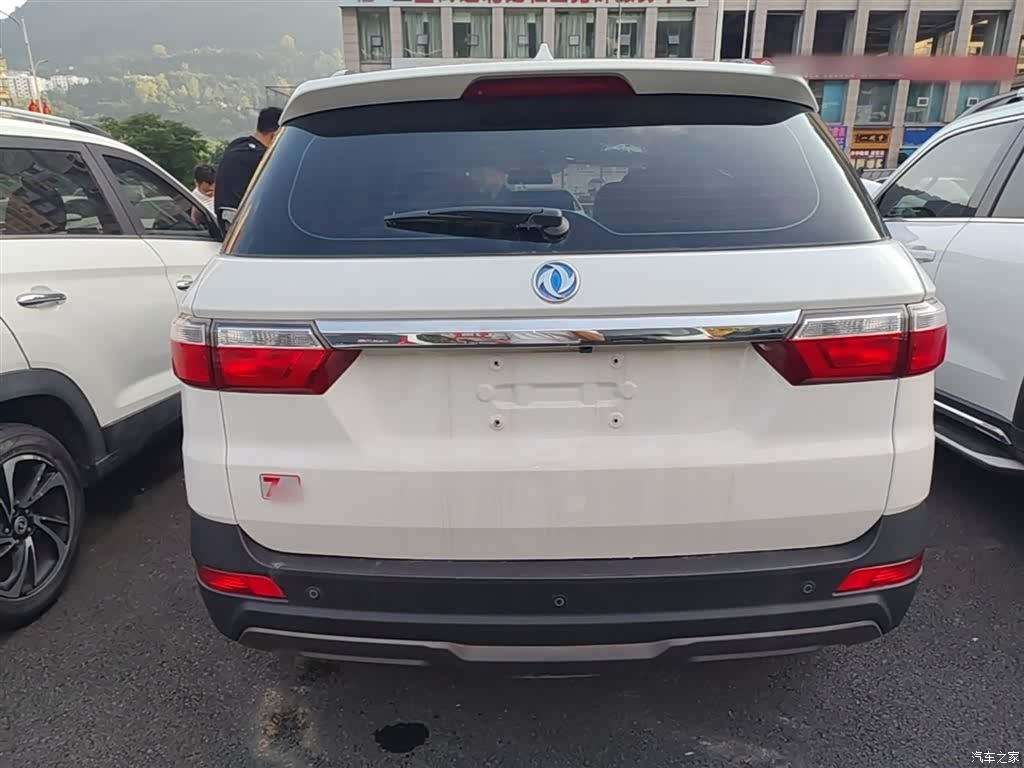 DongFeng S560, 2018 6