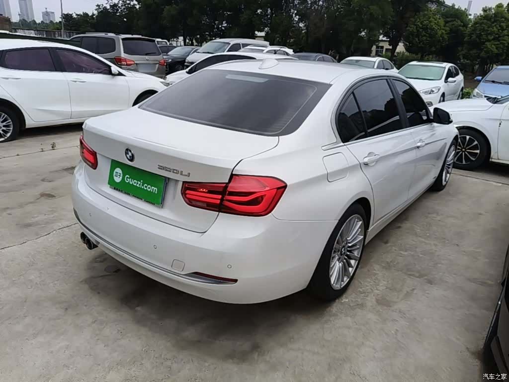 BMW 3 Series, 2018 все фото