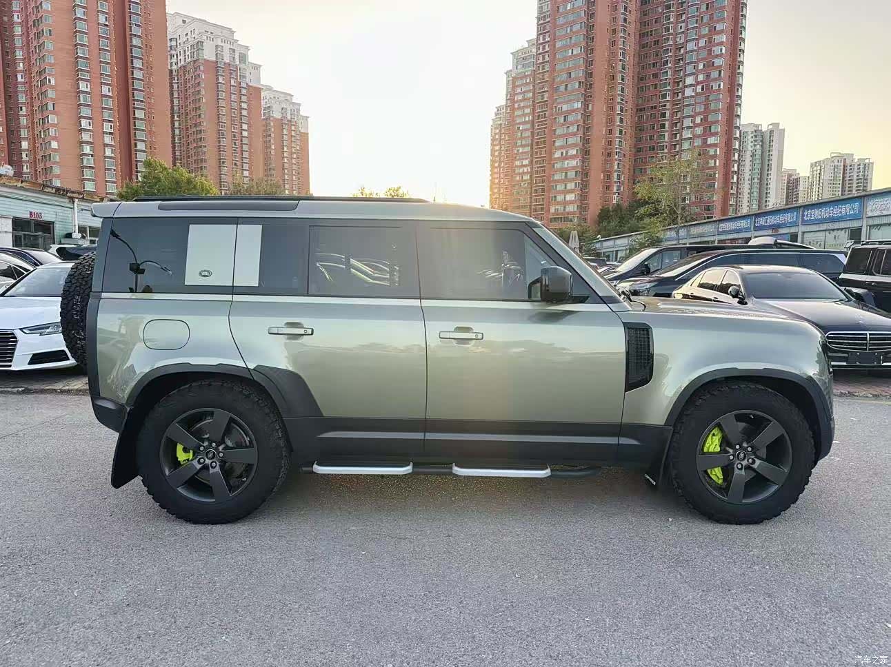 Land Rover Defender, 2021 13
