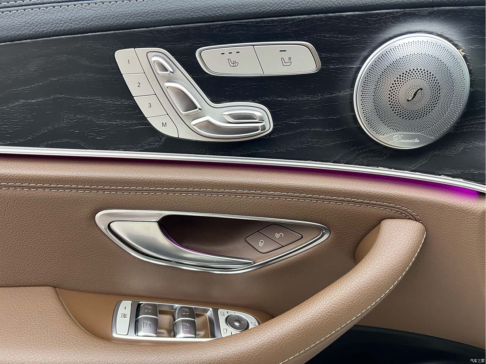 Mercedes-Benz E-Class, 2019 13