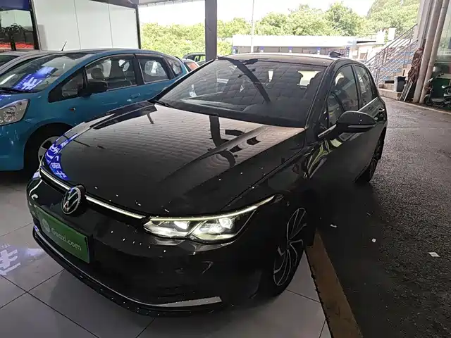 Volkswagen Golf 2021 — купить из Китая под заказ