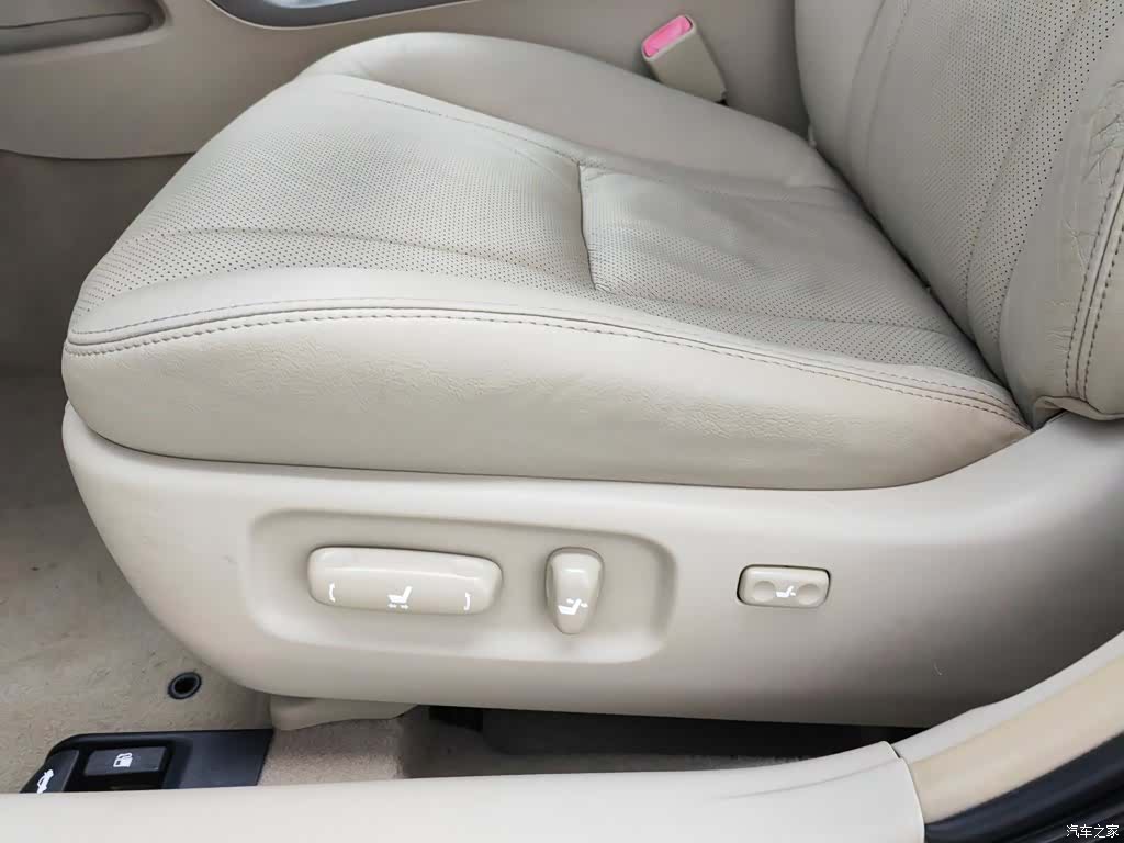 Toyota Camry, 2013 20