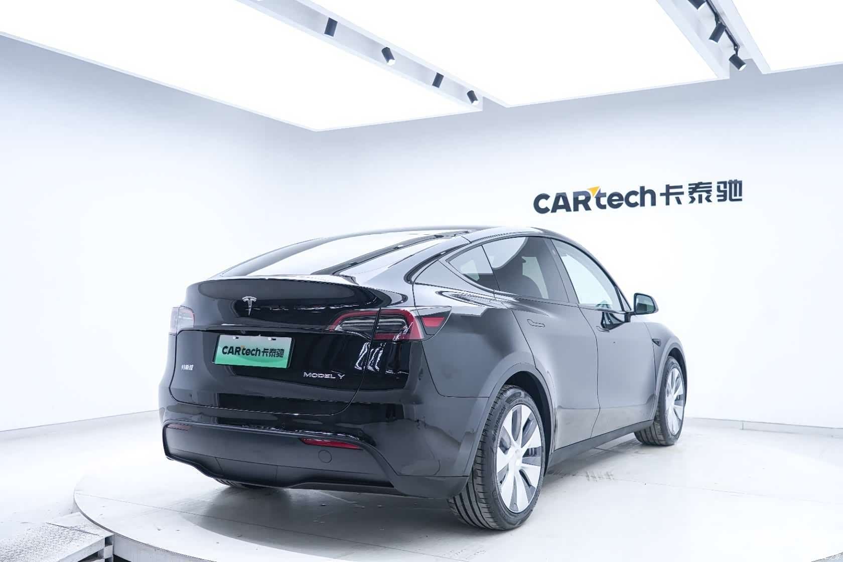 Tesla Model Y, 2022 11