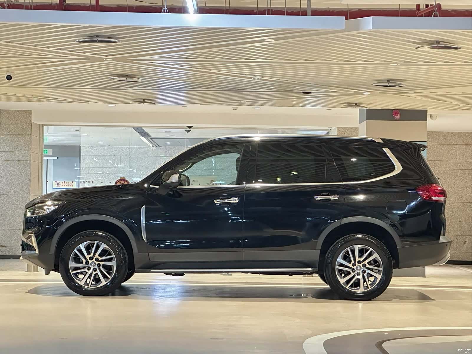 Maxus D90, 2019 7