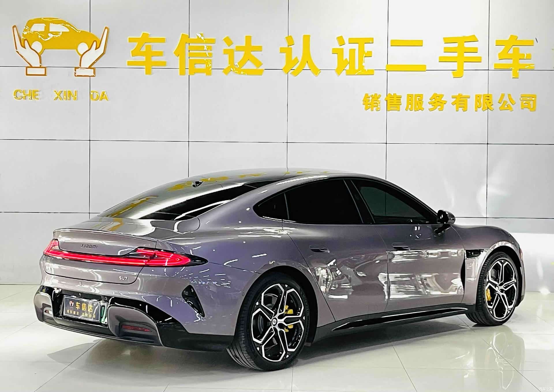 Xiaomi SU7, 2025 3