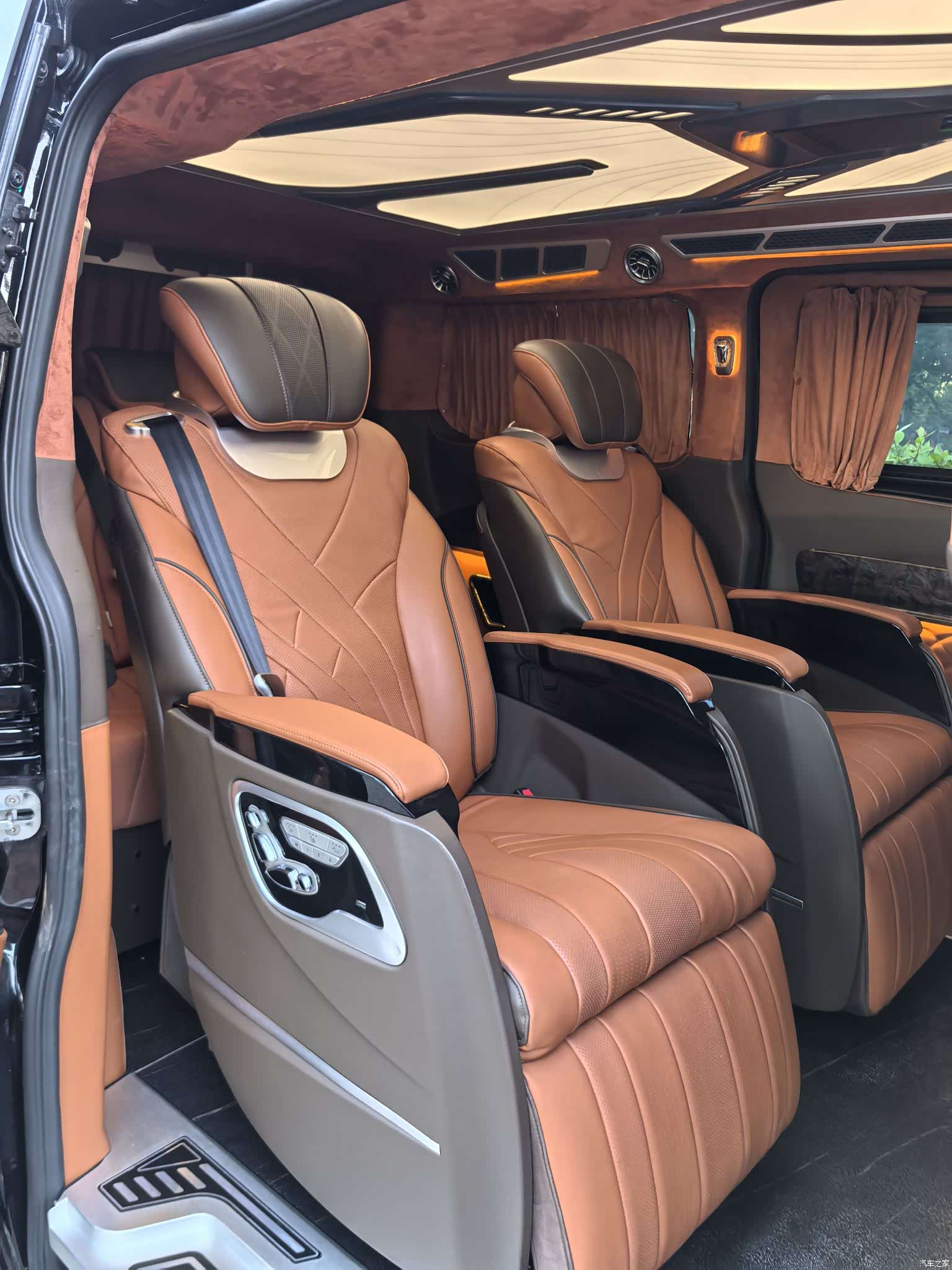 Ford Tourneo, 2023 29
