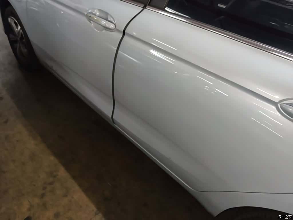 Geely Emgrand, 2023 22
