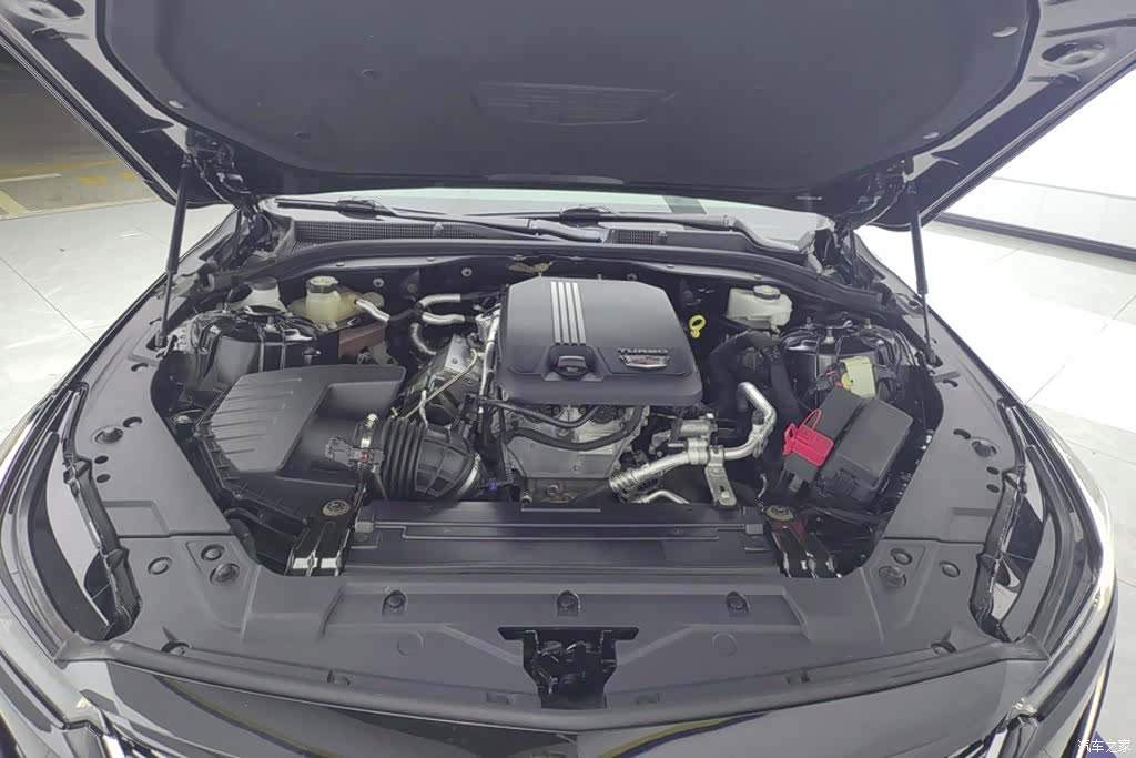 Cadillac CT5, 2022 10