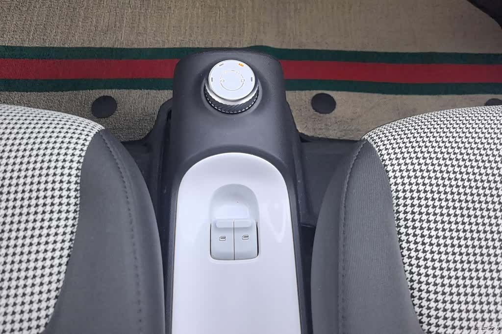 Wuling MINIEV, 2024 16