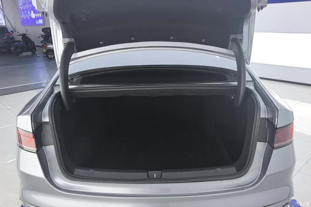 BYD Qin, 2023 4