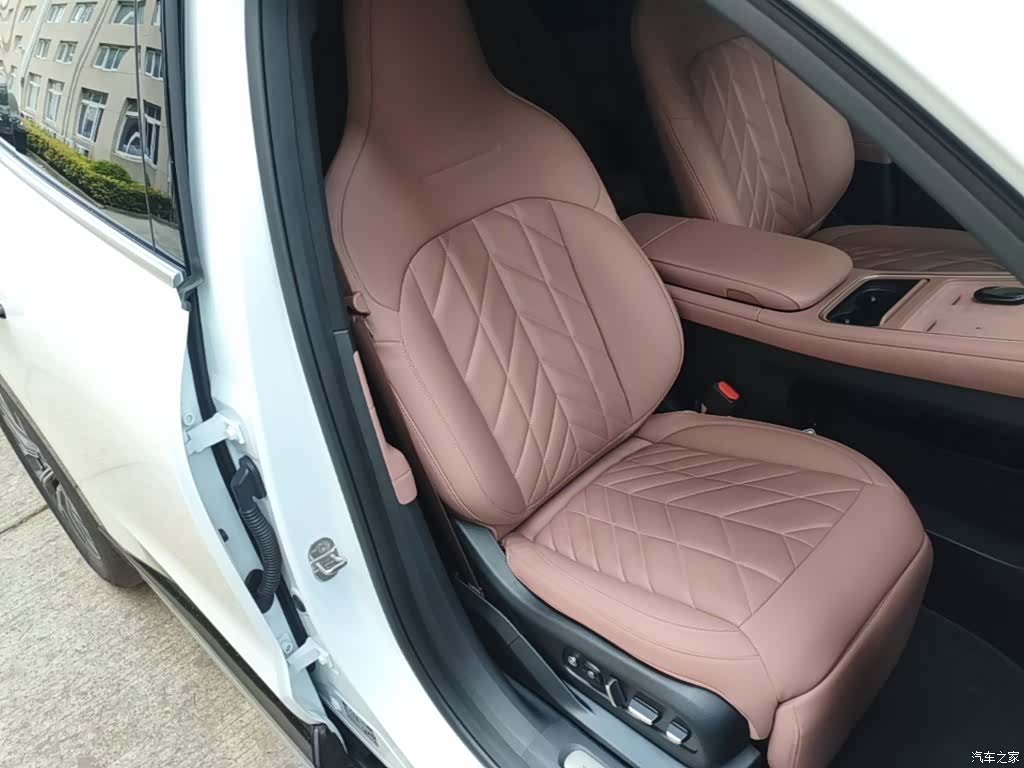 NIO EC6, 2025 25