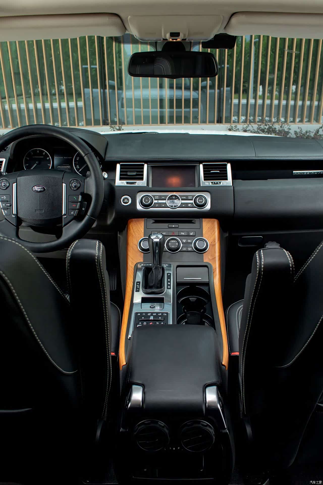 Land Rover Range Rover, 2012 10