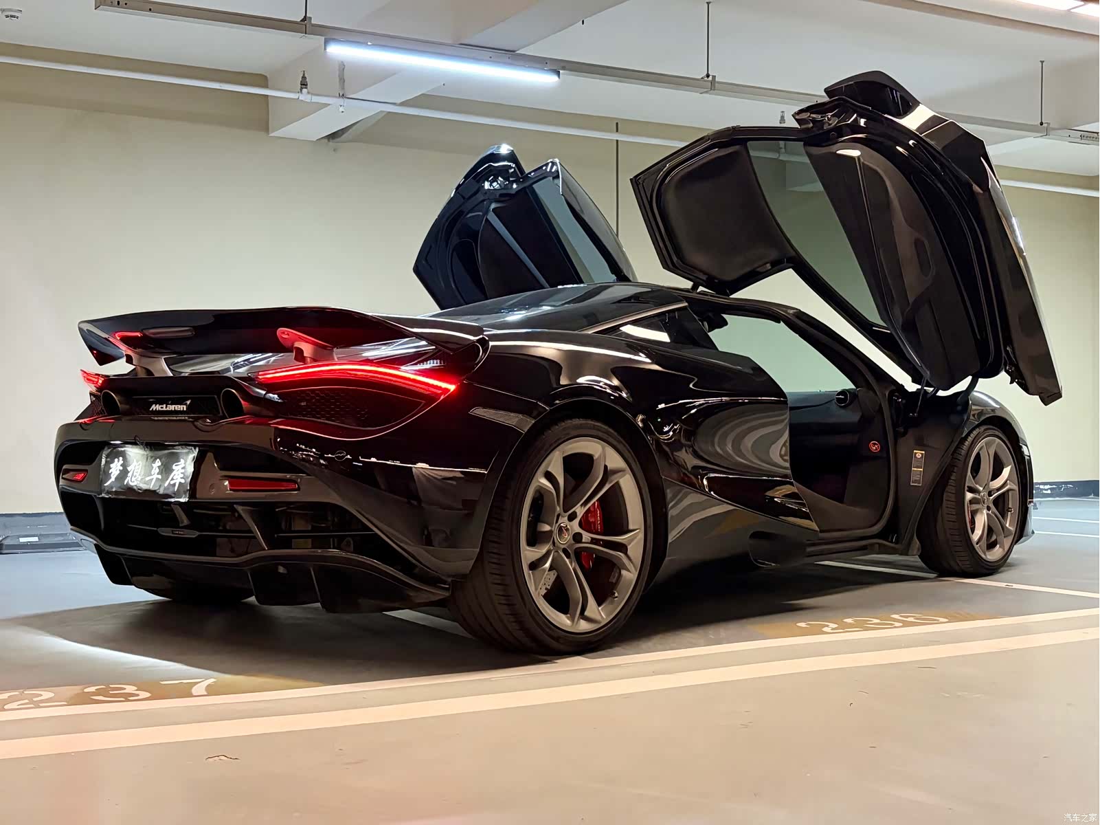 McLaren 720S, 2019 11