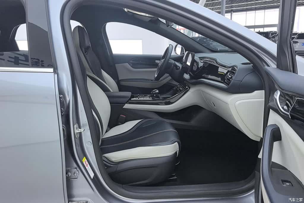 BYD Qin, 2023 8
