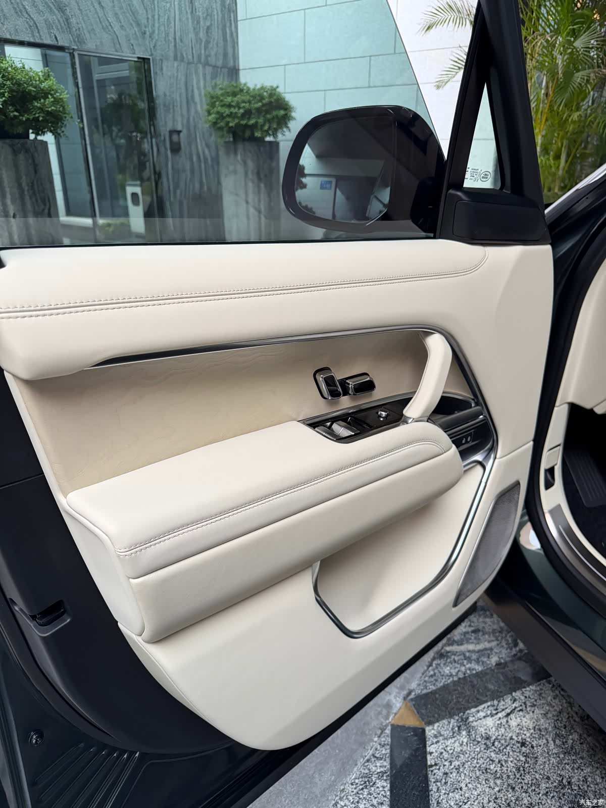 Land Rover Range Rover, 2024 4