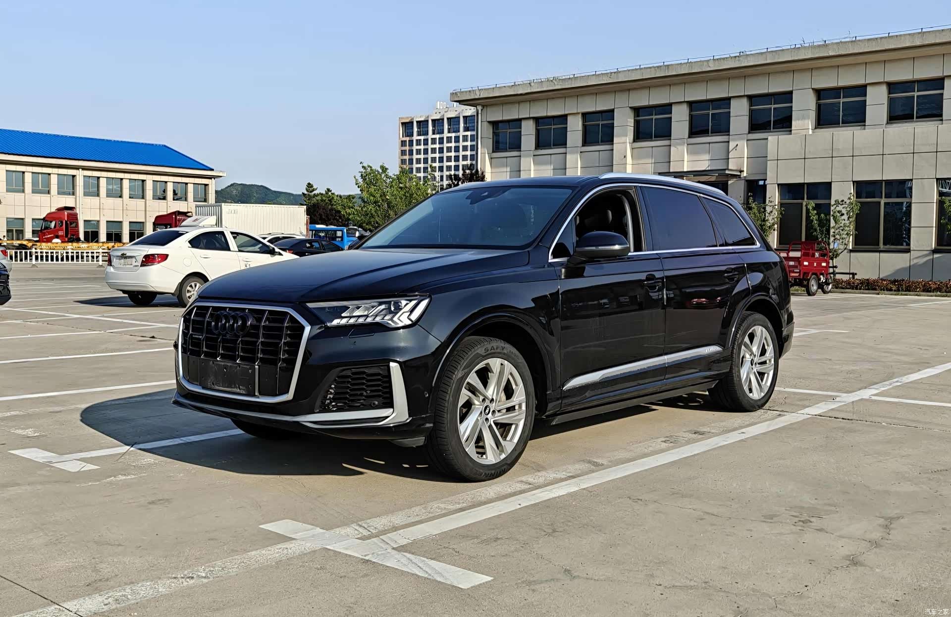Audi Q7, 2021 1