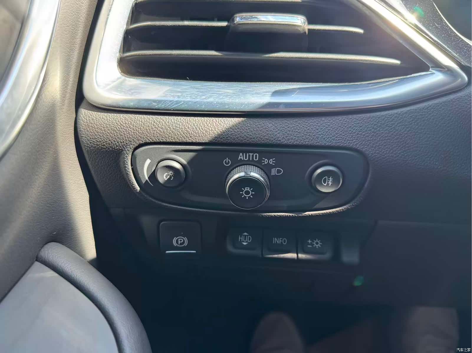 Buick Enclave, 2021 23