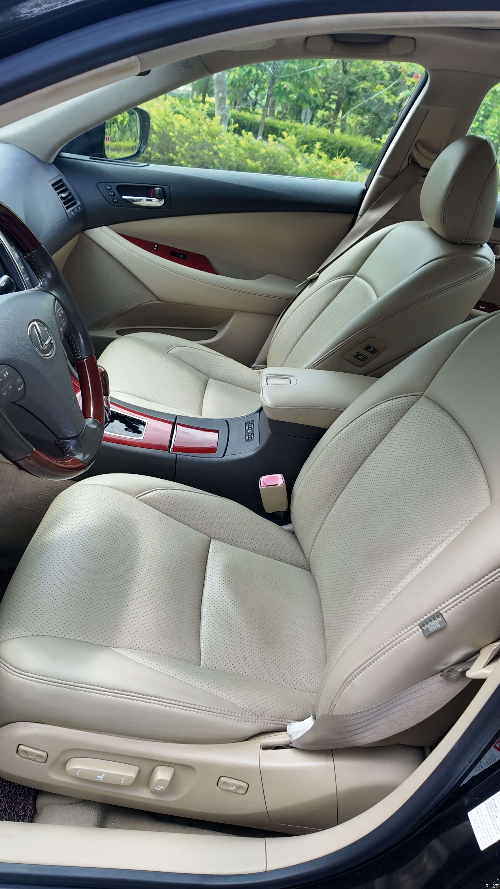 Lexus ES, 2009 40