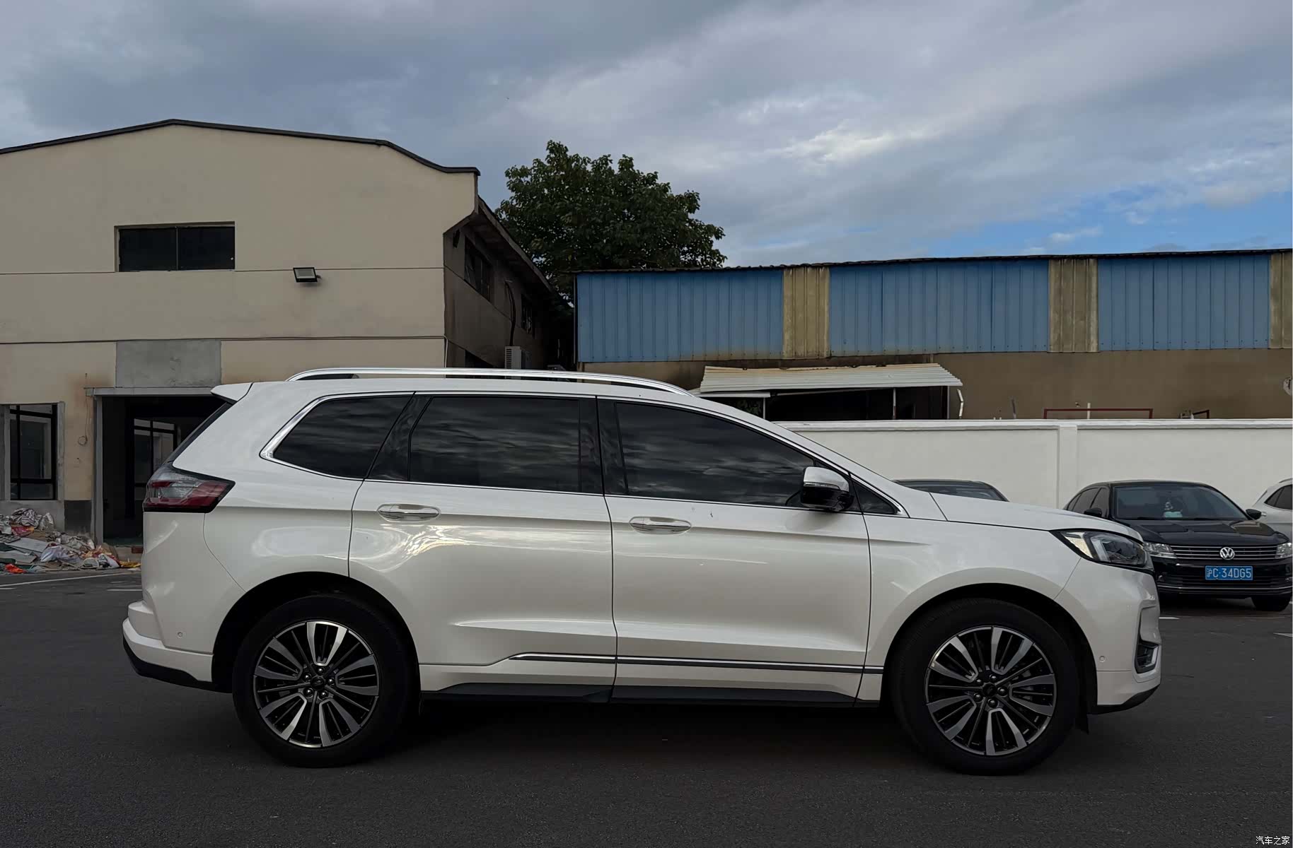 Ford Edge, 2022 9