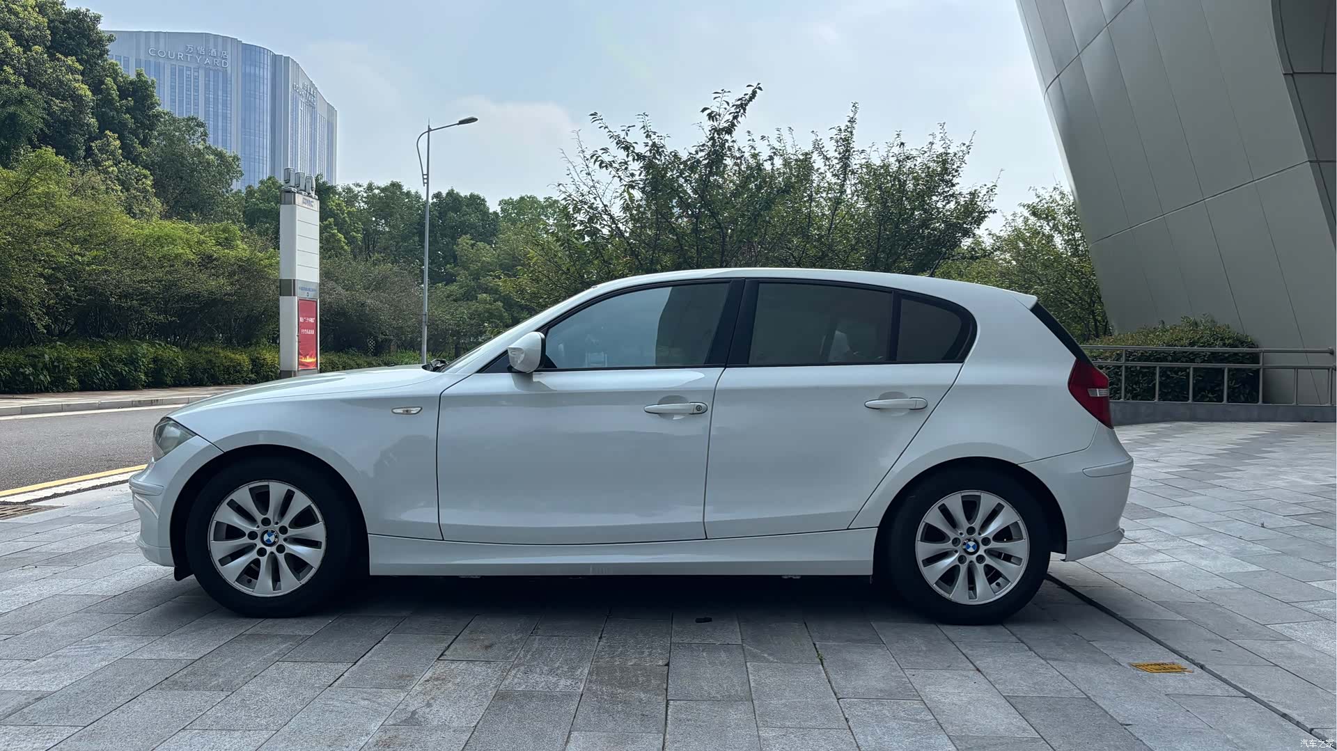 BMW 1 Series, 2011 все фото