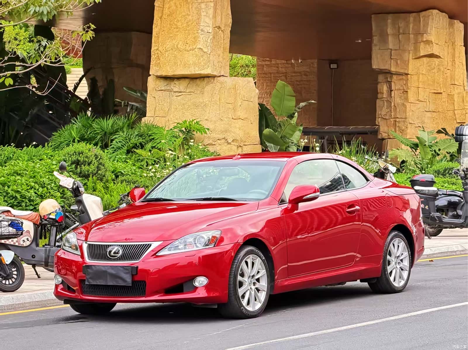 Lexus IS, 2011 2