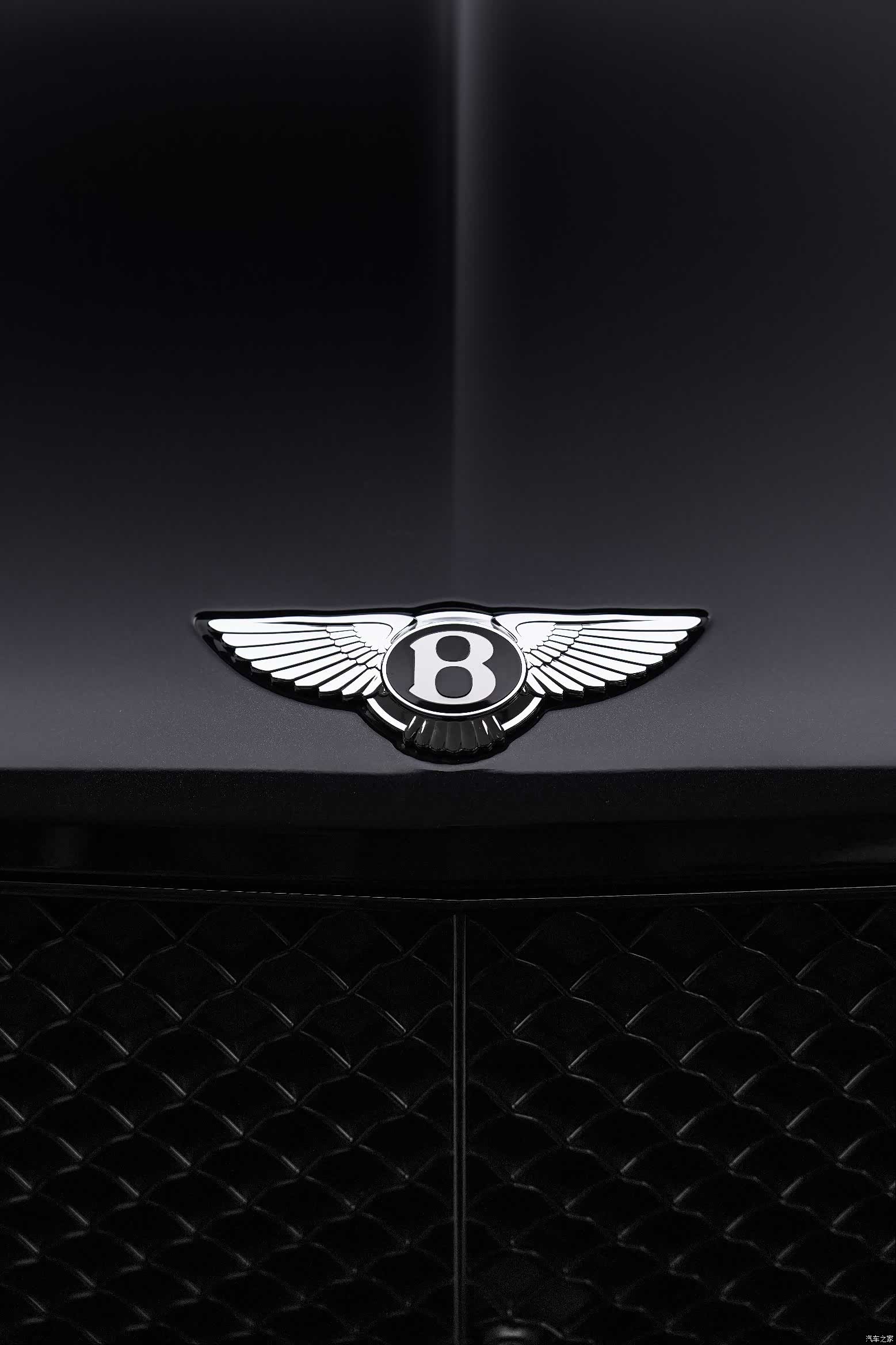 Bentley Bentayga, 2023 12