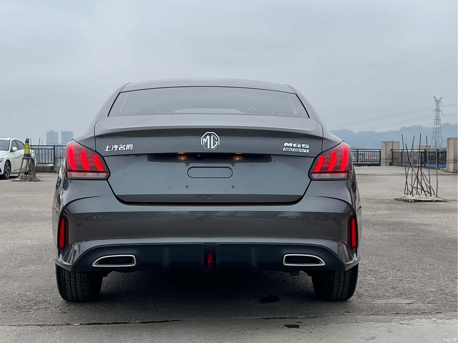 MG MG5, 2021 9
