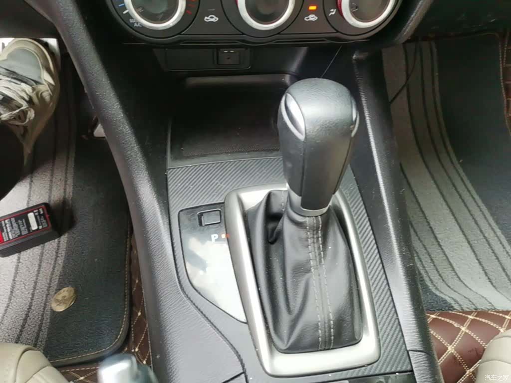 Mazda Mazda3, 2019 14