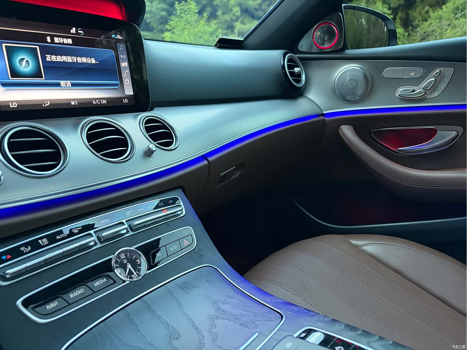 Mercedes-Benz E-Class, 2019 16