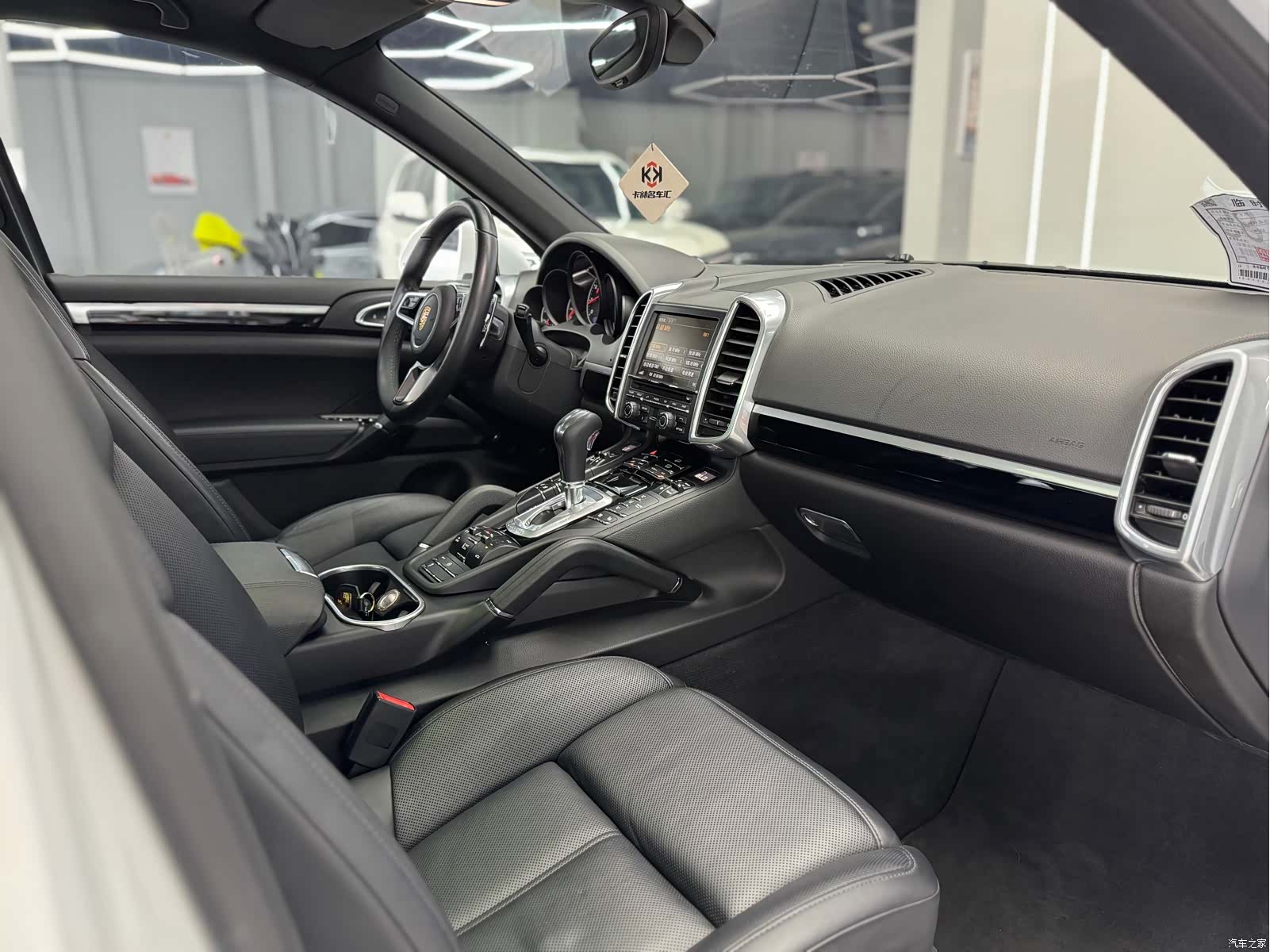 Porsche Cayenne, 2015 12