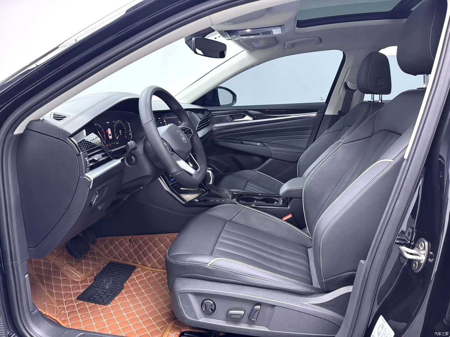 Volkswagen Passat, 2023 4