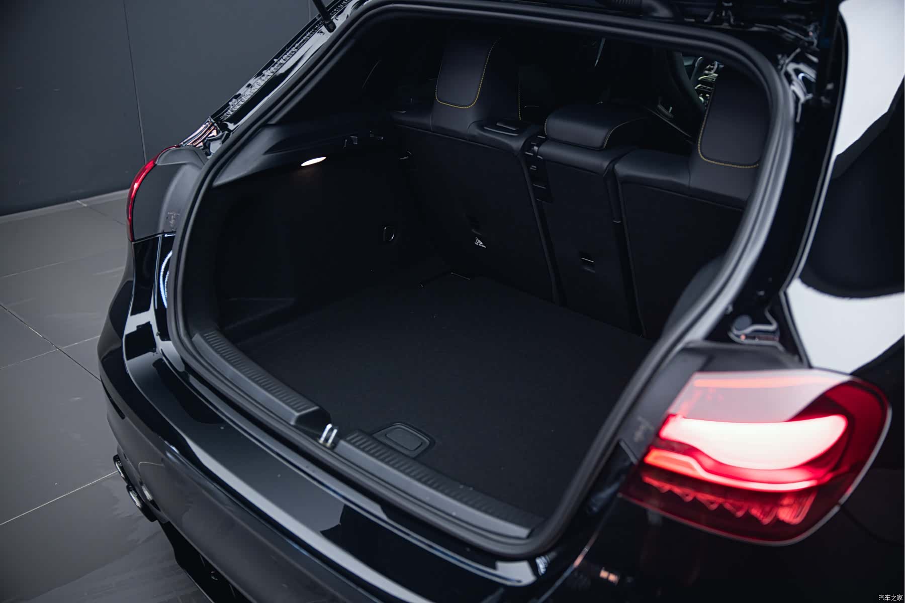 Mercedes-Benz A-Class, 2026 24