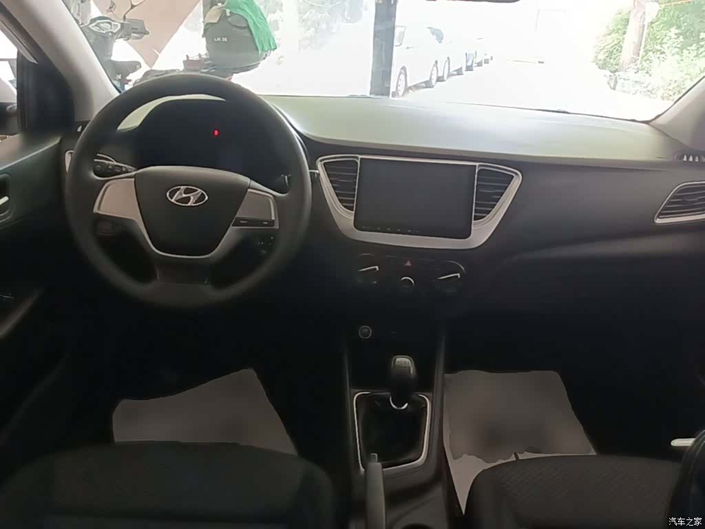 Hyundai GLS, 2017 10