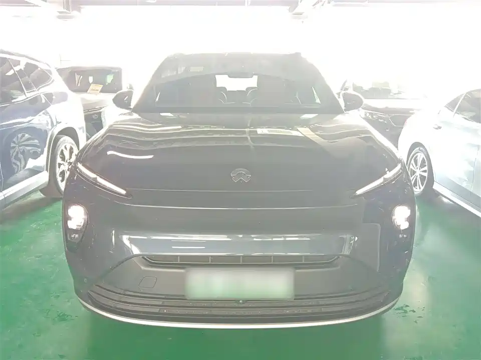 NIO ES8 NIO ES8