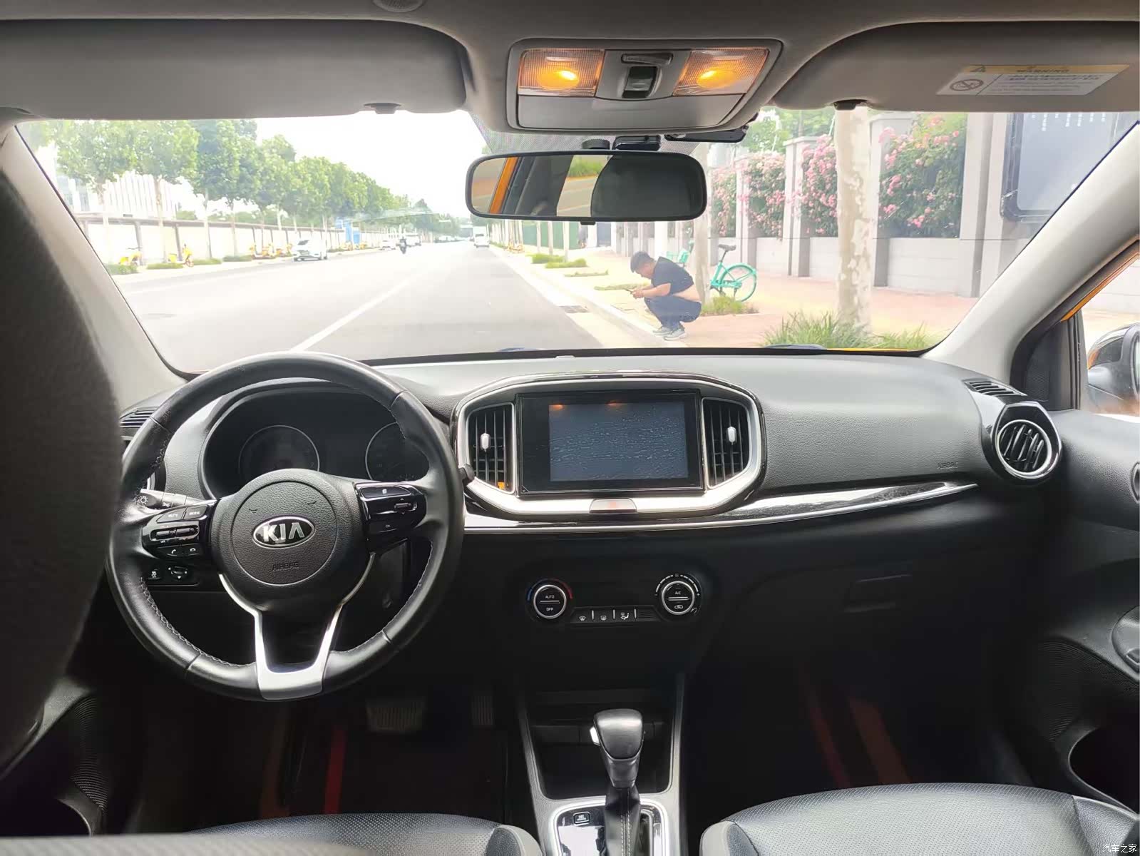 Kia KX1, 2019 9