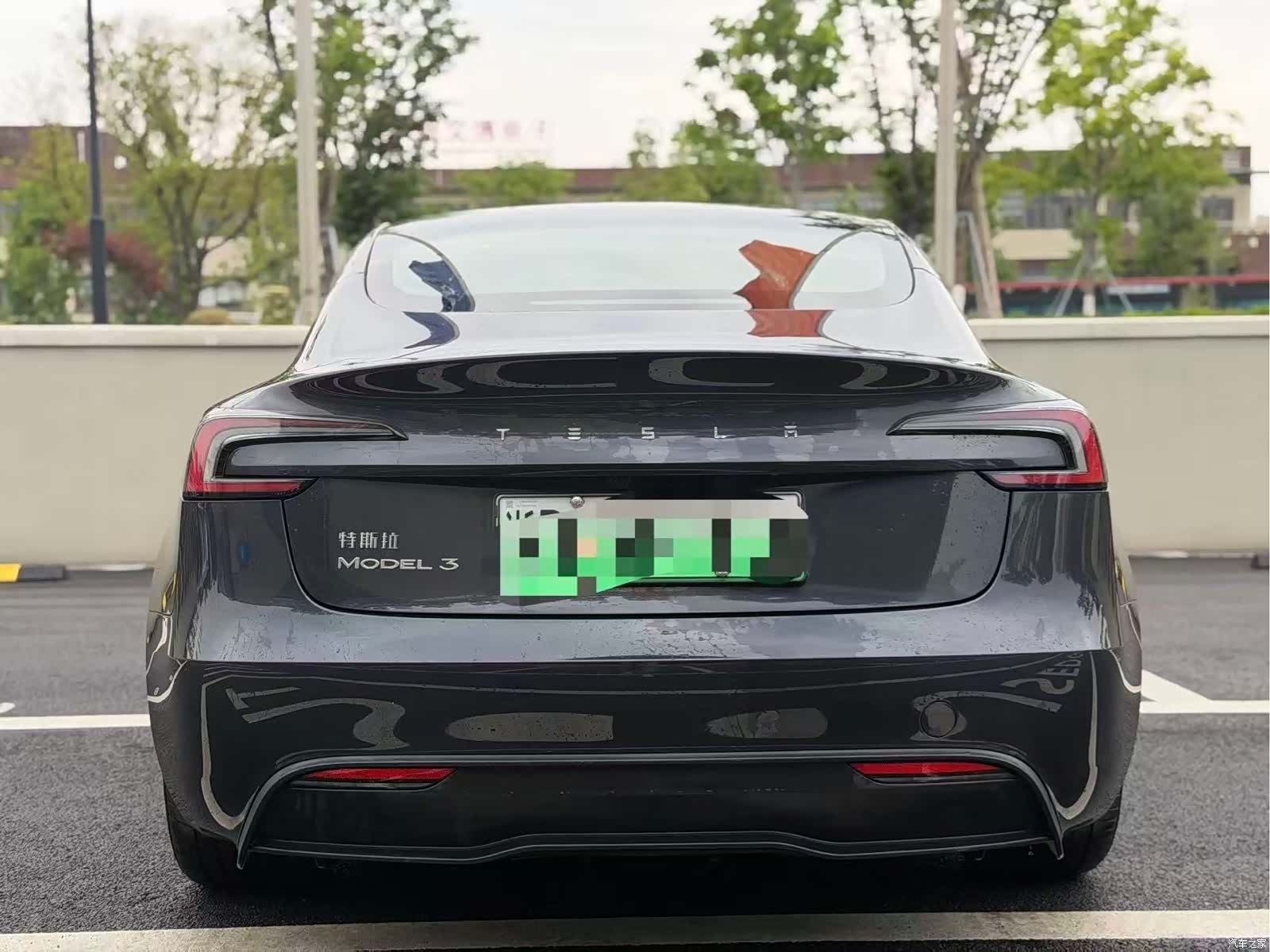 Tesla Model 3, 2025 17