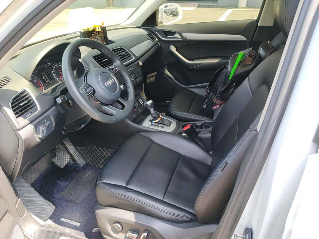 Audi Q3, 2019 11