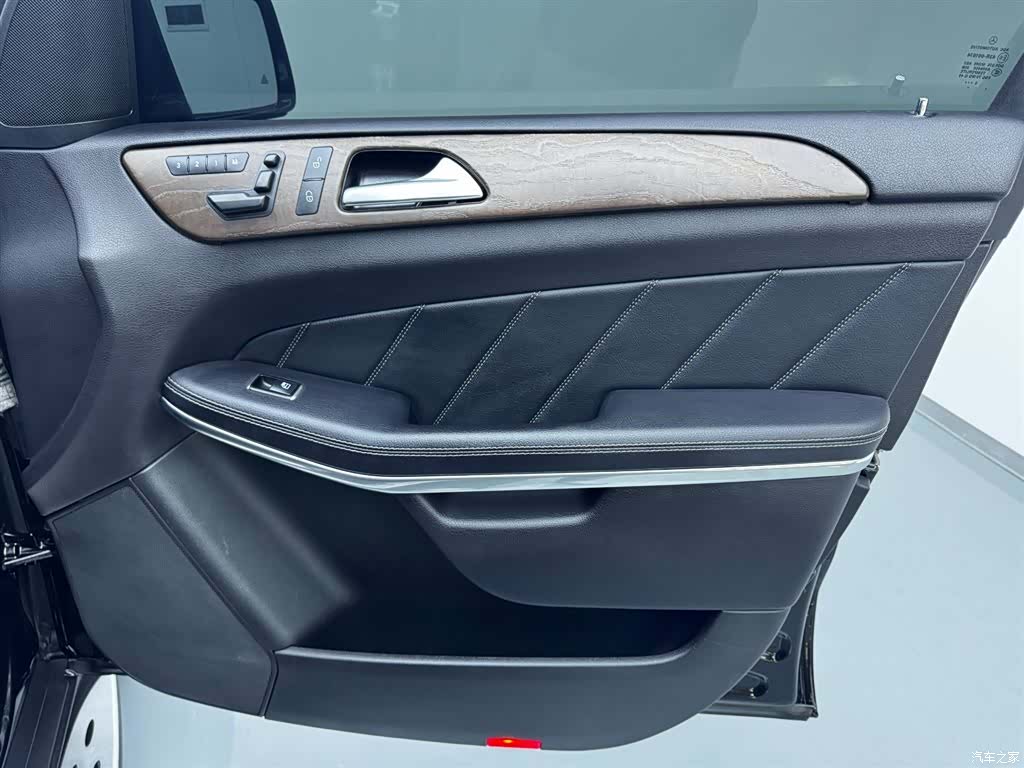 Mercedes-Benz GL-Class, 2020 11